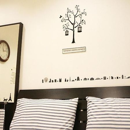 Wake Up Hostel Bangkok Bagian luar foto