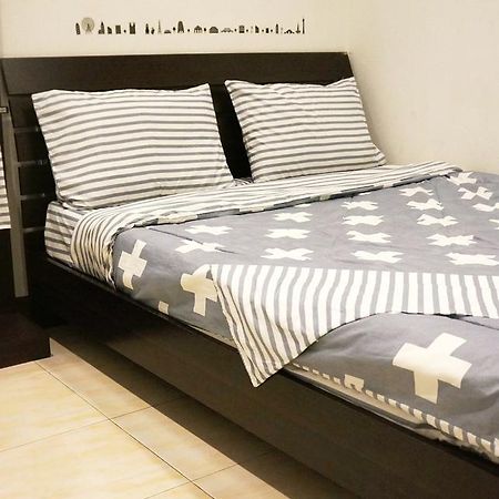 Wake Up Hostel Bangkok Bagian luar foto