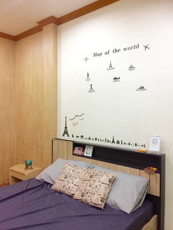 Wake Up Hostel Bangkok Bagian luar foto
